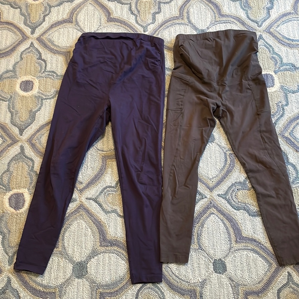 Pact Maternity pocket leggings and maternity go-to leggings